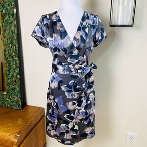 Banana Republic Petite Size 10P 100% Silk Floral Wrap Dress Purple Gray Formal